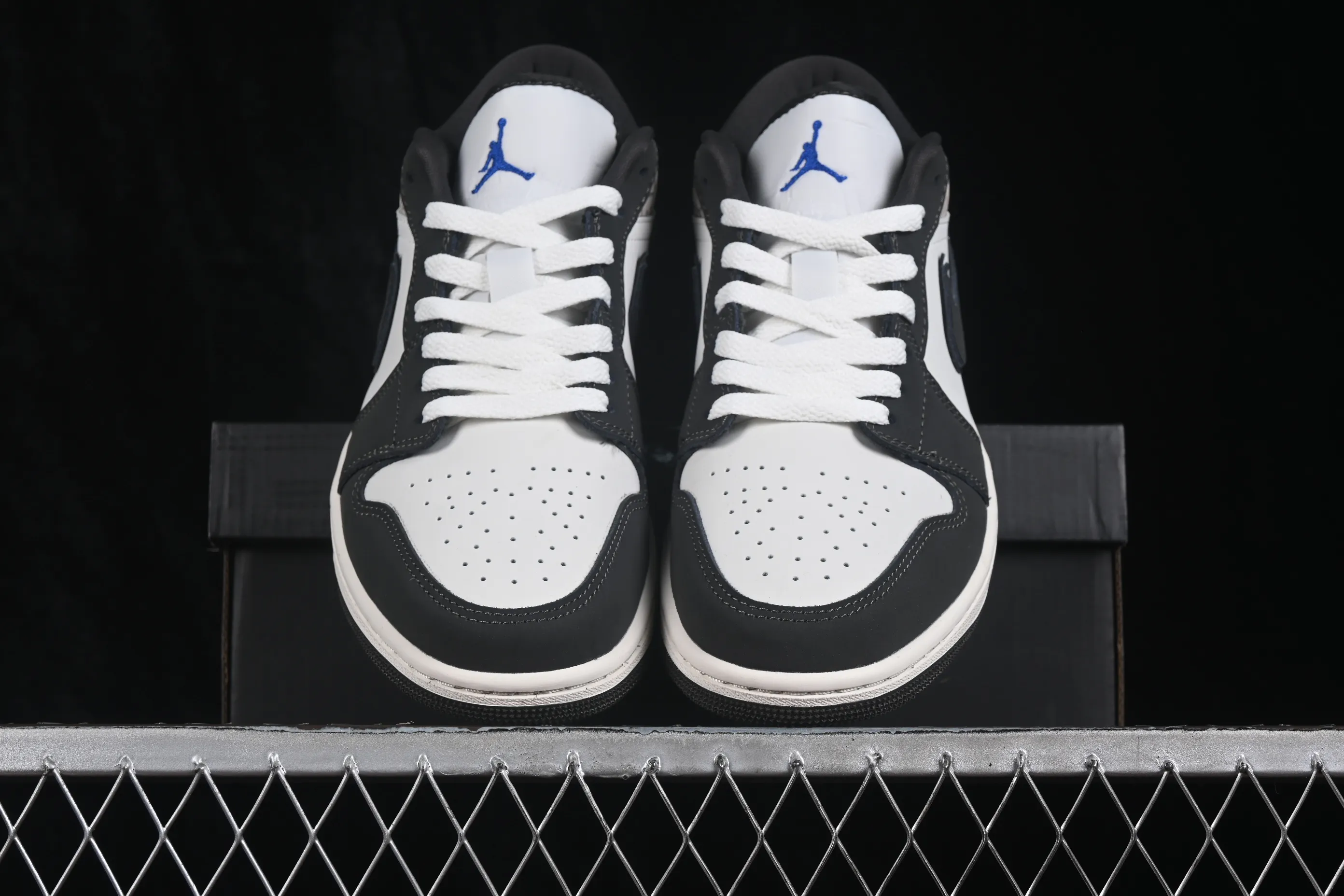 All categories Air Jordan Jordan series basketball shoes Air Jordan 1 Low G version pure original Air Jordan 1 Low AJ1 Joe 1 white gray burst pattern low-top retro cultural basketball shoes IU2268-100